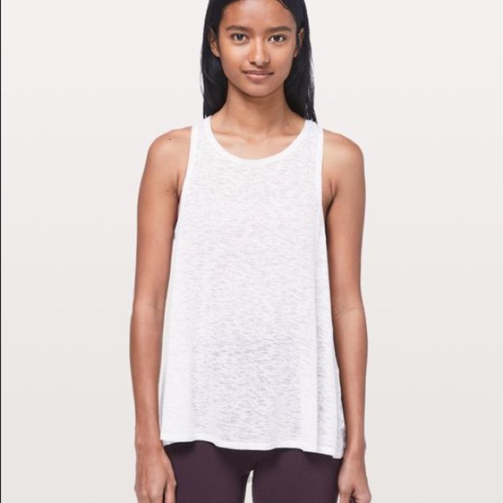 Lululemon Circle back to it tank size 8